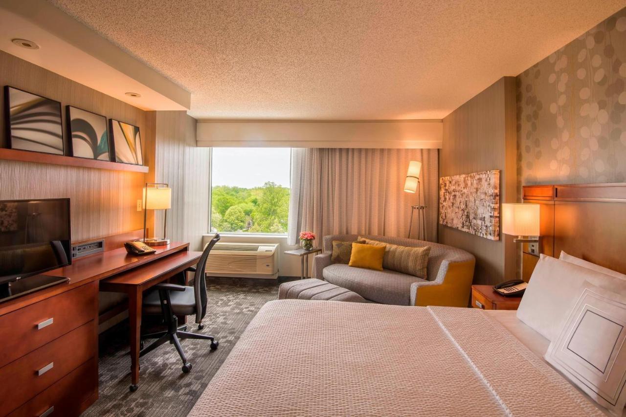 Hotel Courtyard By Marriott Bethesda Chevy Chase Extérieur photo