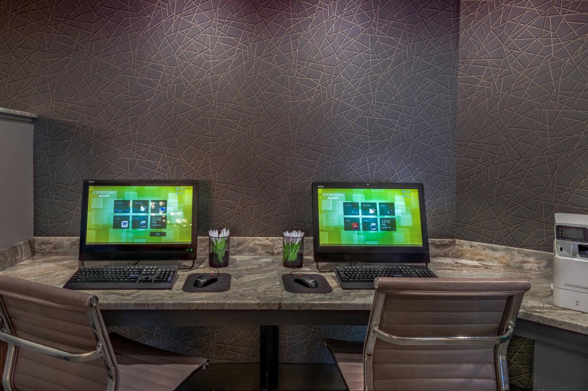 Hotel Courtyard By Marriott Bethesda Chevy Chase Extérieur photo