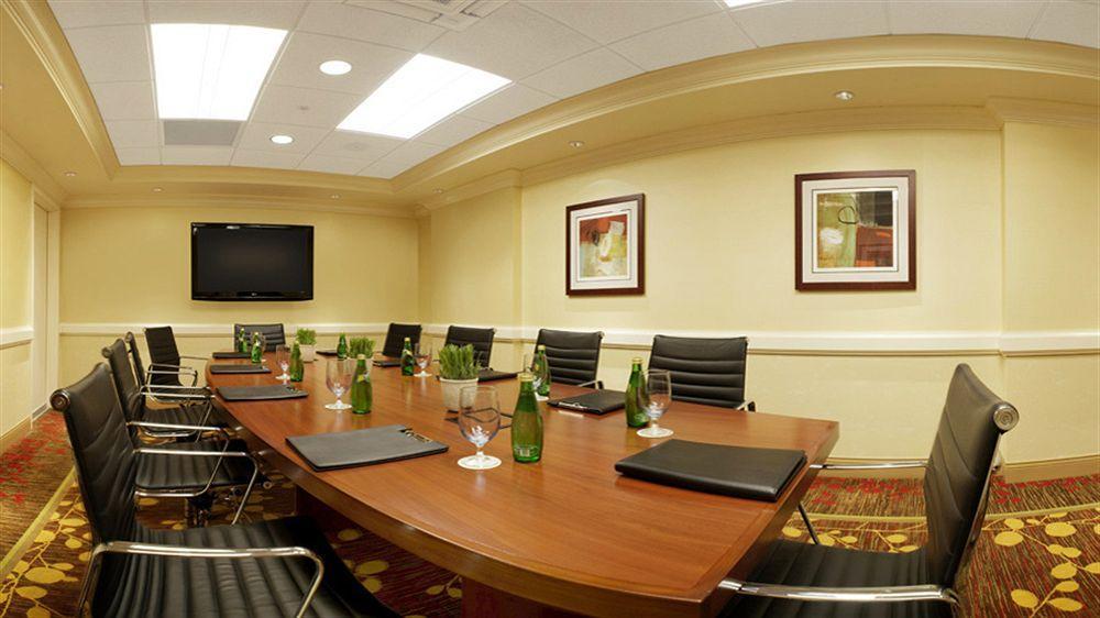 Hotel Courtyard By Marriott Bethesda Chevy Chase Extérieur photo