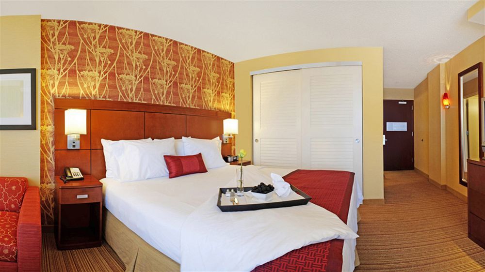 Hotel Courtyard By Marriott Bethesda Chevy Chase Extérieur photo