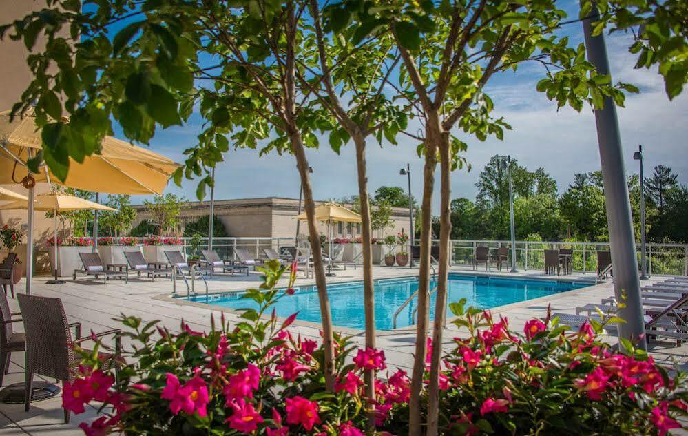Hotel Courtyard By Marriott Bethesda Chevy Chase Extérieur photo